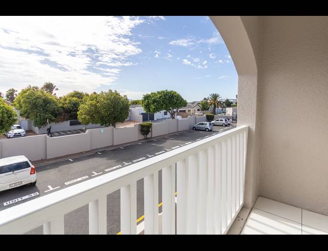 1 BEDROOM APARTMENT SOLD IN BLOUBERG SANDS